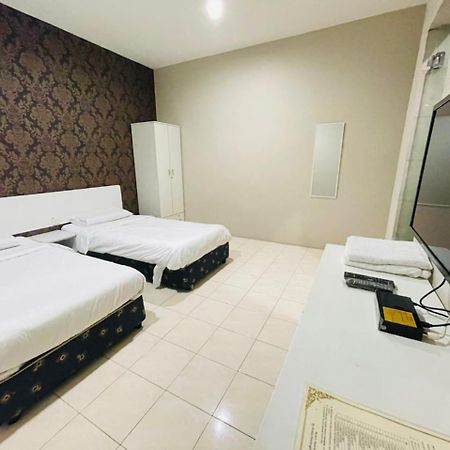 M Hotel Джохор-Бару Экстерьер фото