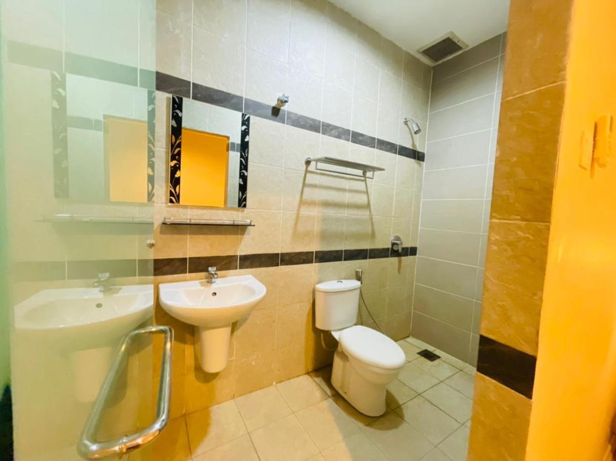 M Hotel Джохор-Бару Экстерьер фото